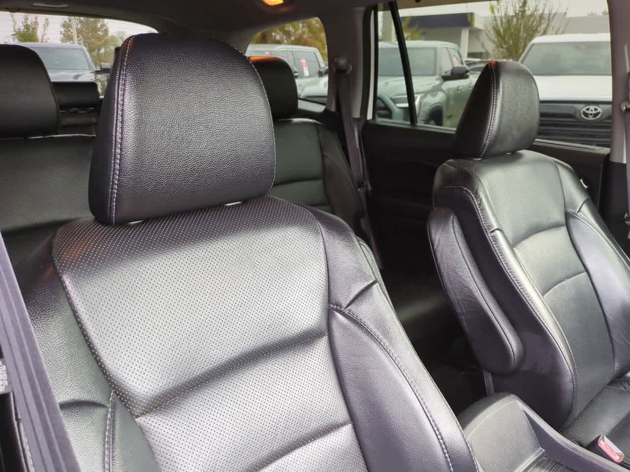 Thumbnail: 2017 Honda Pilot - 7