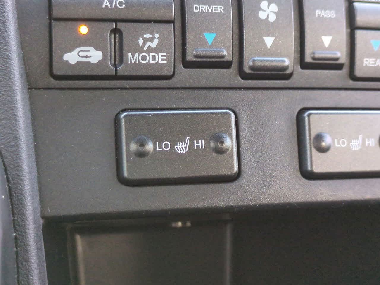 Thumbnail: 2011 Honda Pilot - 22