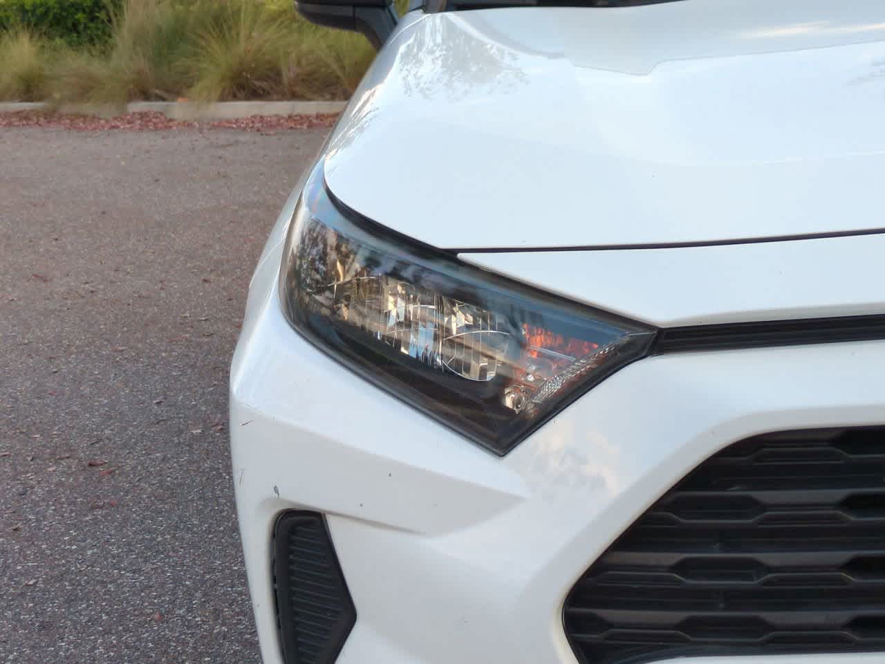 Thumbnail: 2020 Toyota RAV4 - 10