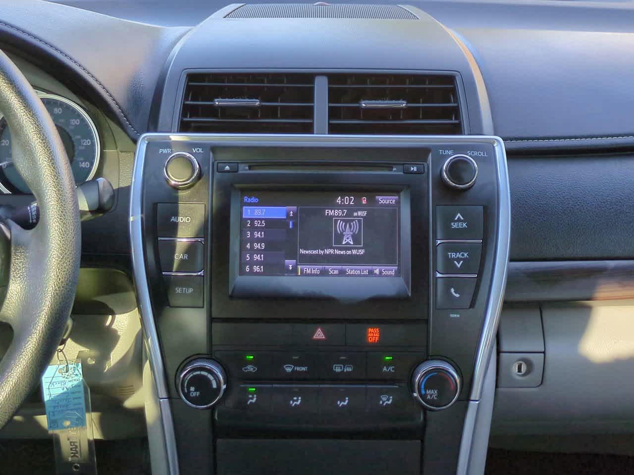 Thumbnail: 2016 Toyota Camry - 17