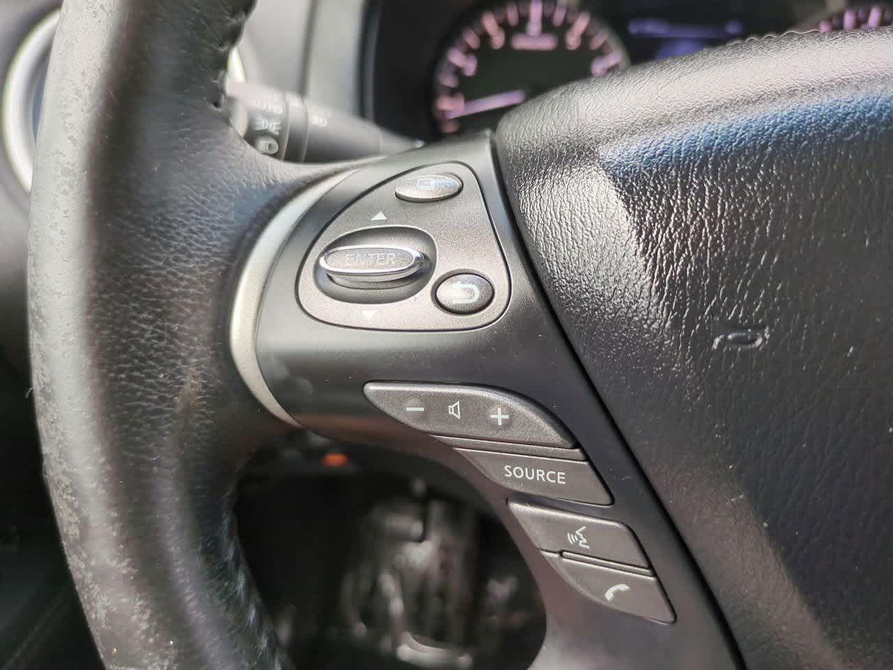 Thumbnail: 2014 Nissan Pathfinder - 25