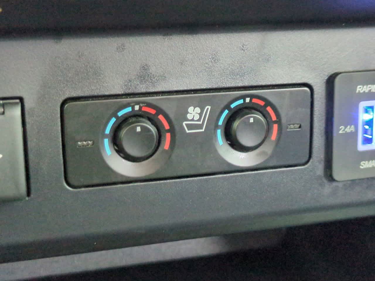 Thumbnail: 2024 Toyota 4Runner - 23