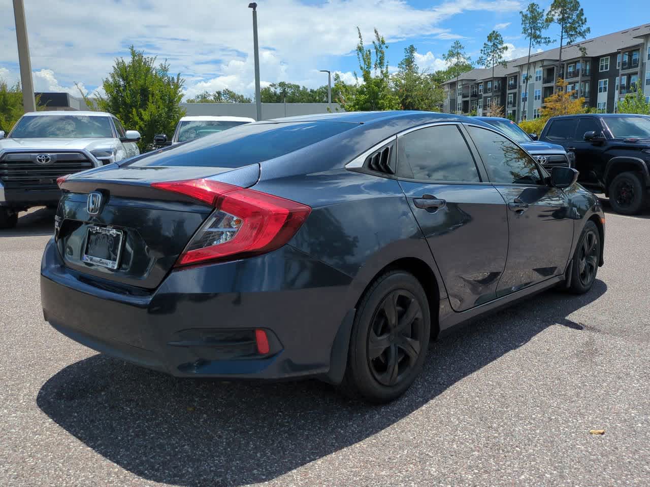 Thumbnail: 2017 Honda Civic - 6