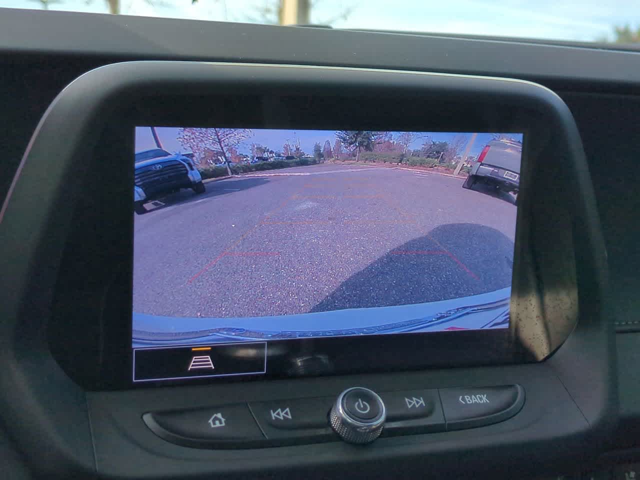 Thumbnail: 2021 Chevrolet Camaro - 18