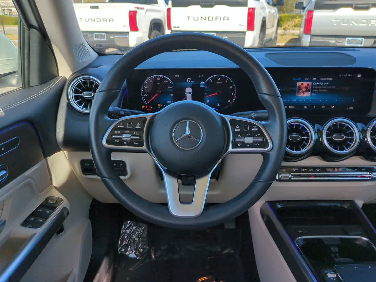 Thumbnail: 2023 Mercedes-Benz GLB - 15