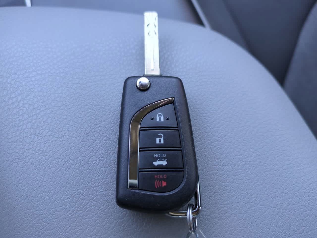 Thumbnail: 2021 Toyota Camry - 25