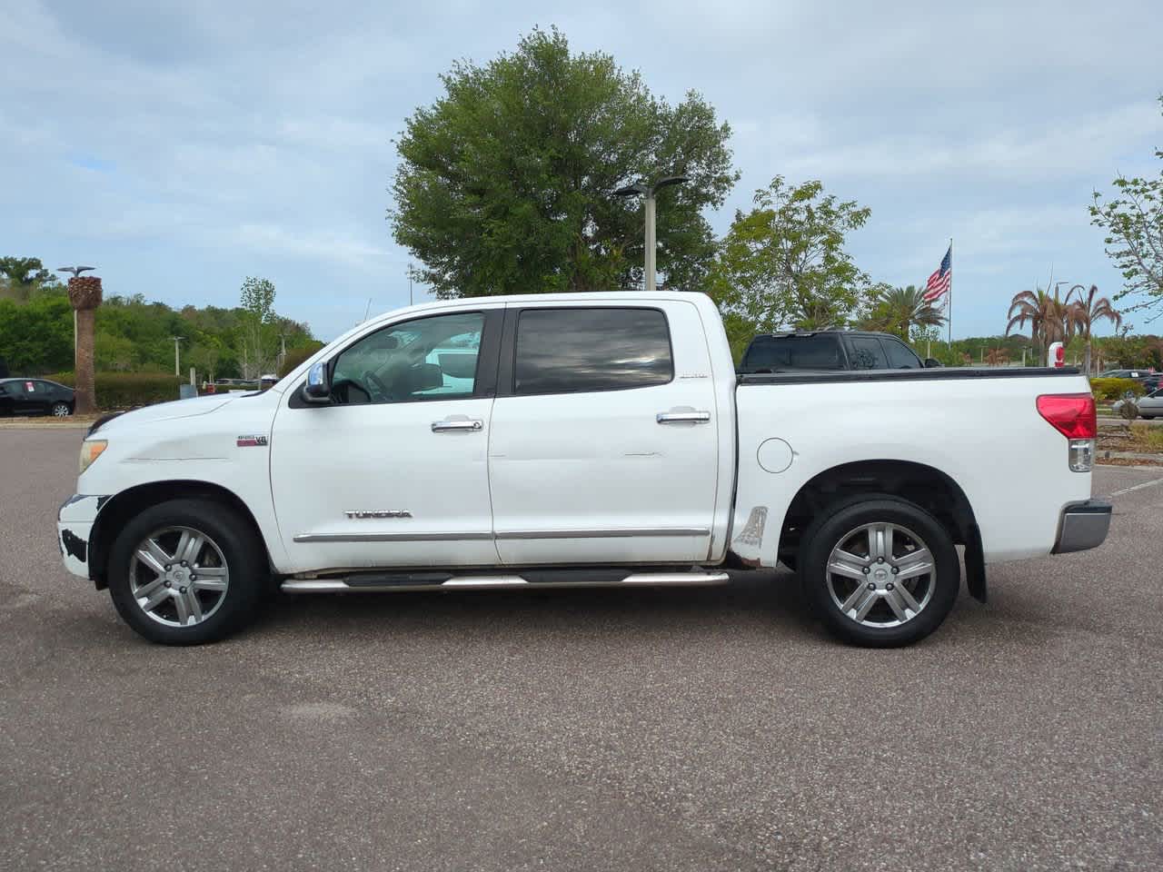 Thumbnail: 2010 Toyota Tundra - 3