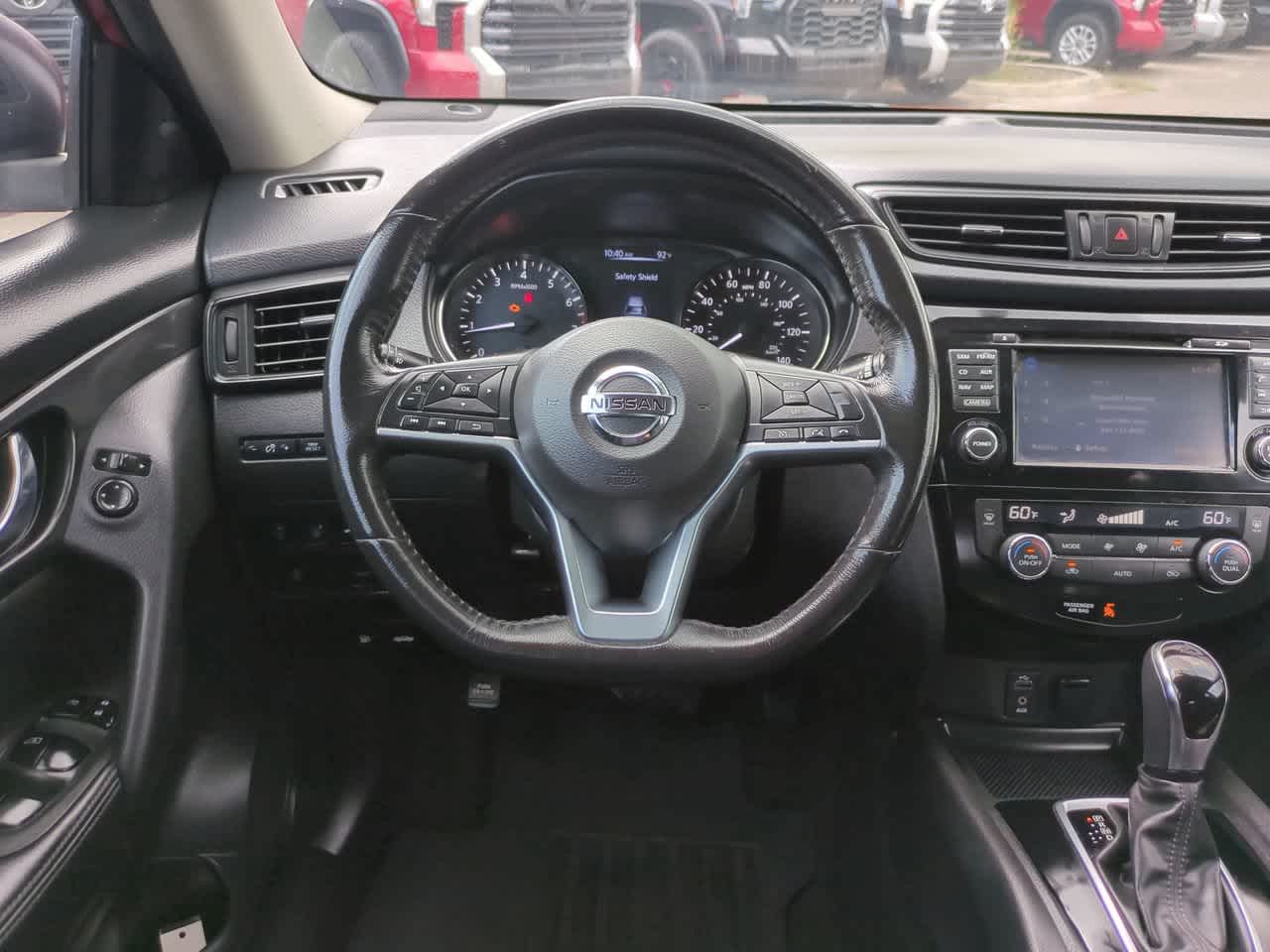 Thumbnail: 2017 Nissan Rogue - 15