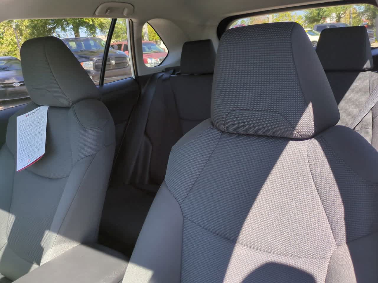 Thumbnail: 2025 Toyota RAV4 - 8