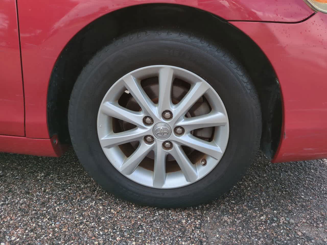 Thumbnail: 2010 Toyota Camry - 11