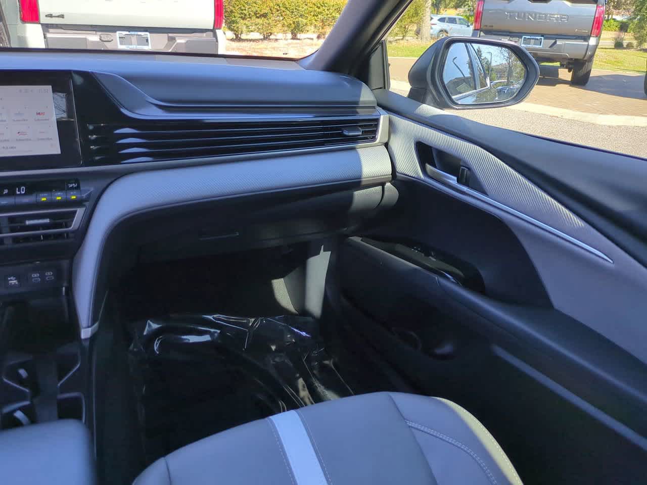 Thumbnail: 2025 Toyota Camry - 16