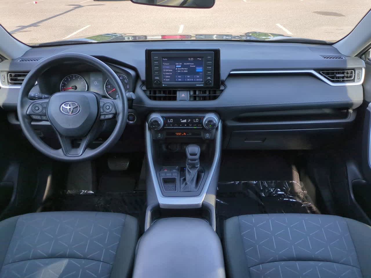 Thumbnail: 2021 Toyota RAV4 - 14