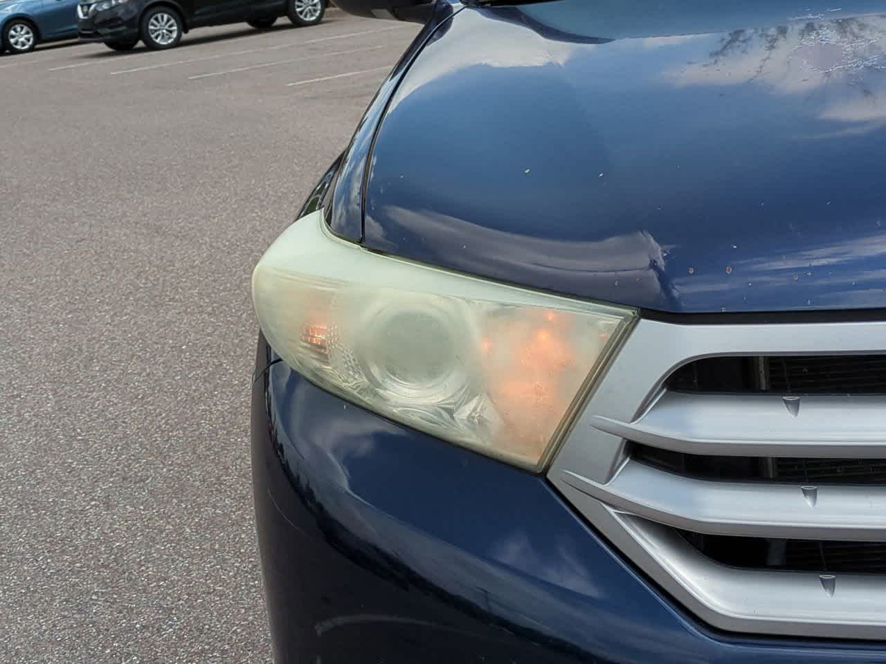 Thumbnail: 2011 Toyota Highlander - 10