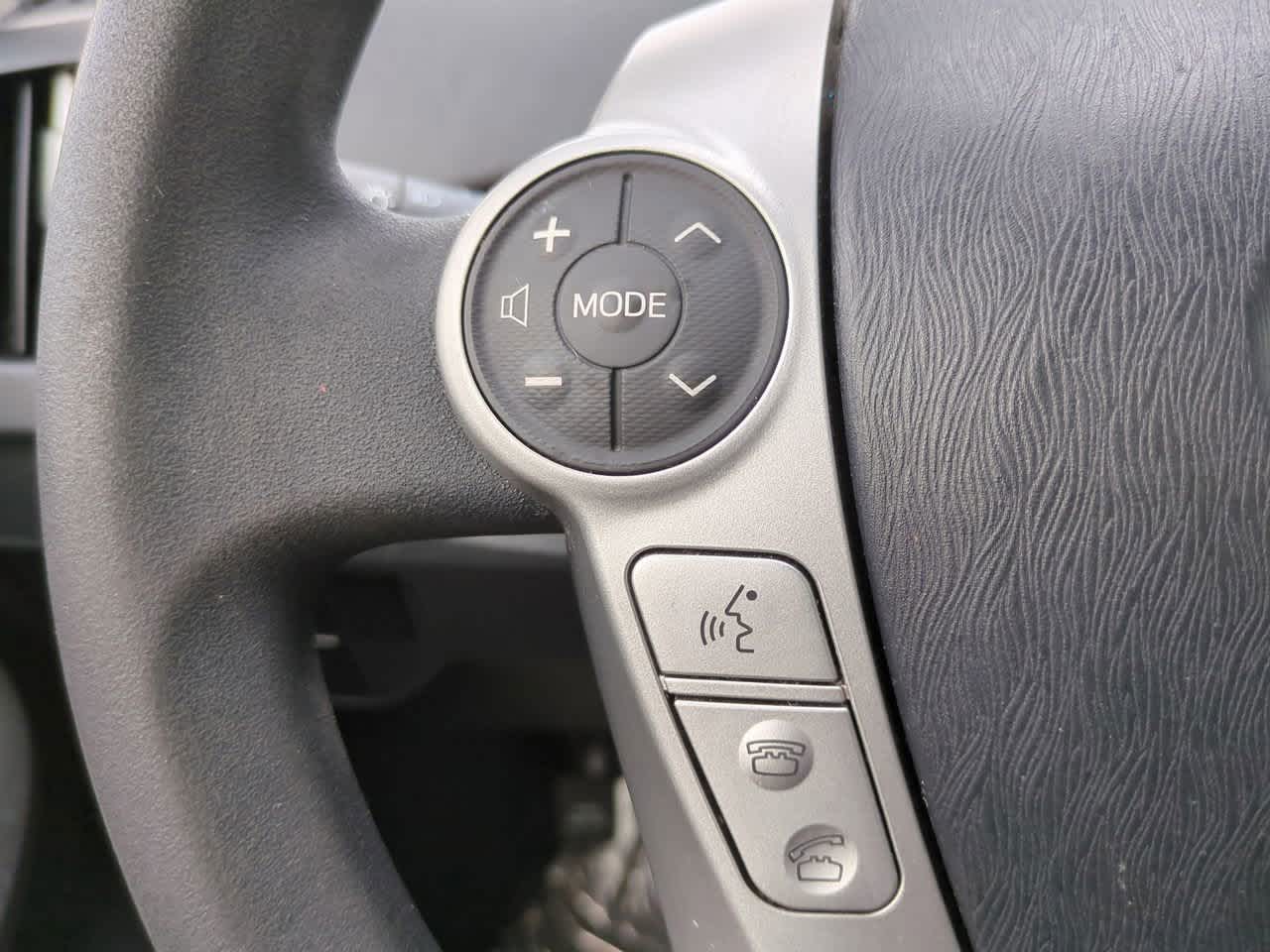 Thumbnail: 2013 Toyota Prius - 21