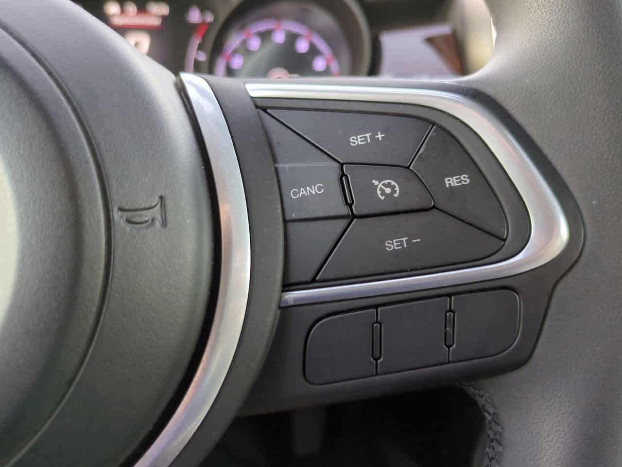 Thumbnail: 2022 Fiat 500X - 25