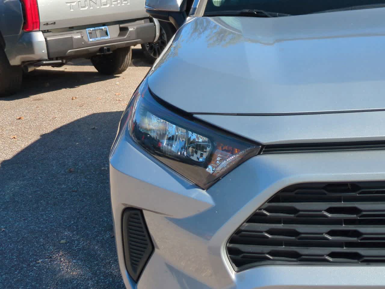 Thumbnail: 2022 Toyota RAV4 - 10