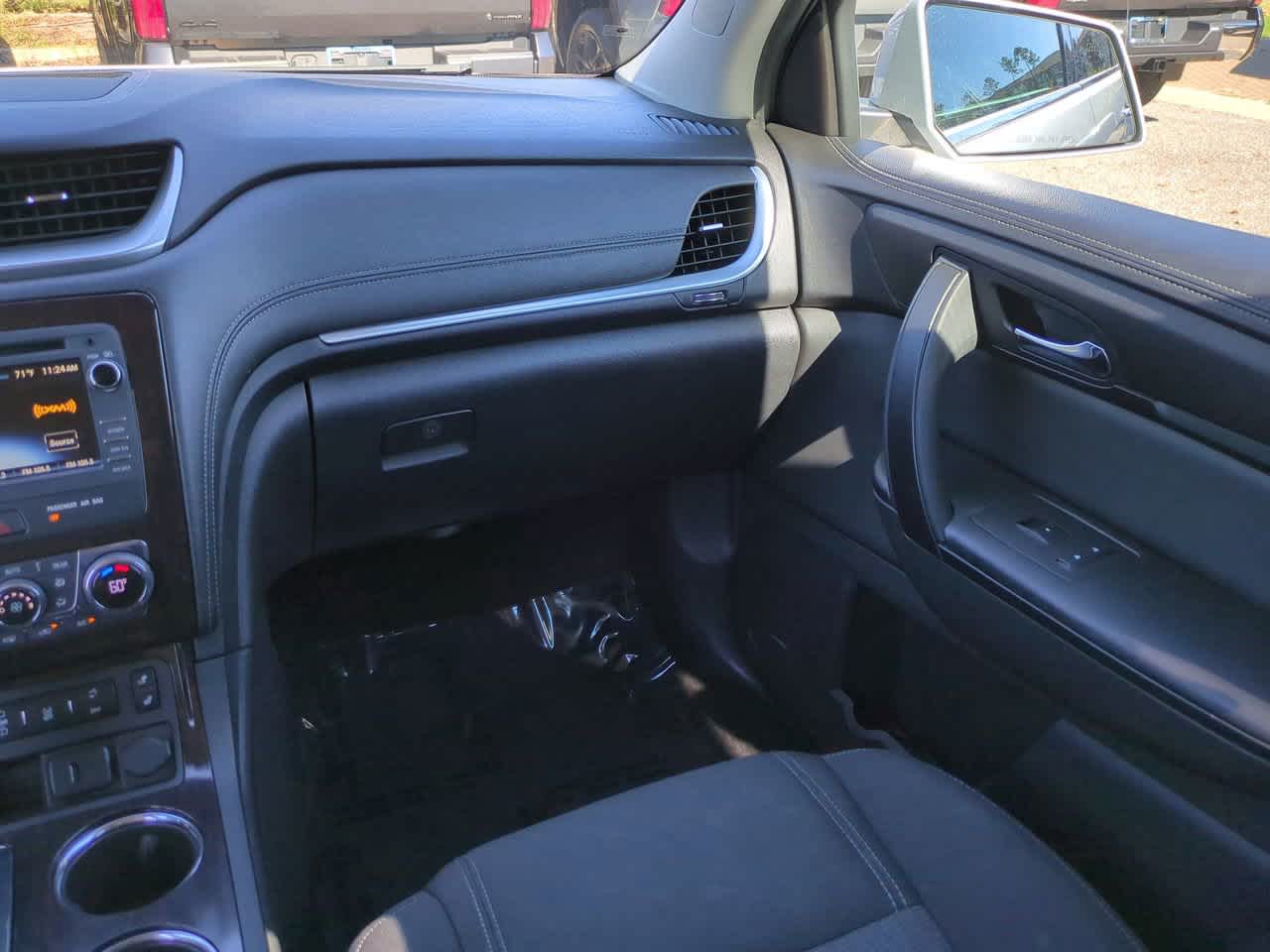 Thumbnail: 2017 Chevrolet Traverse - 17