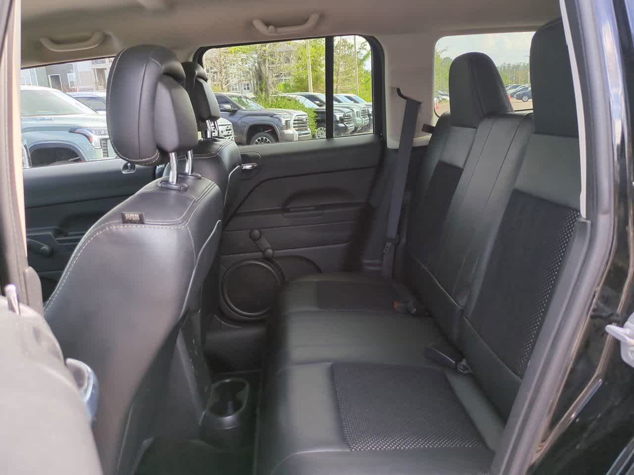 Thumbnail: 2017 Jeep Patriot - 13