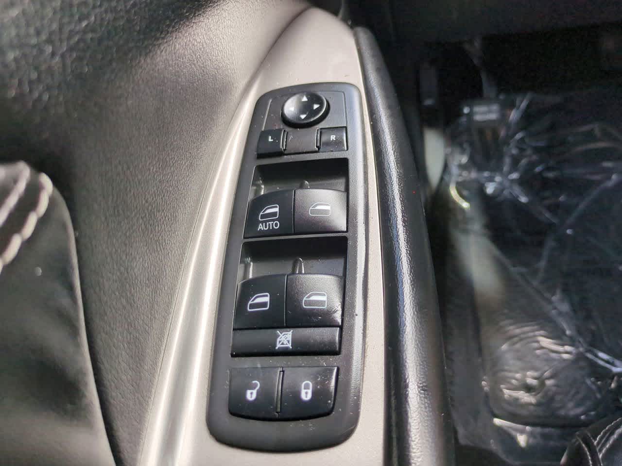 Thumbnail: 2018 Dodge Journey - 25