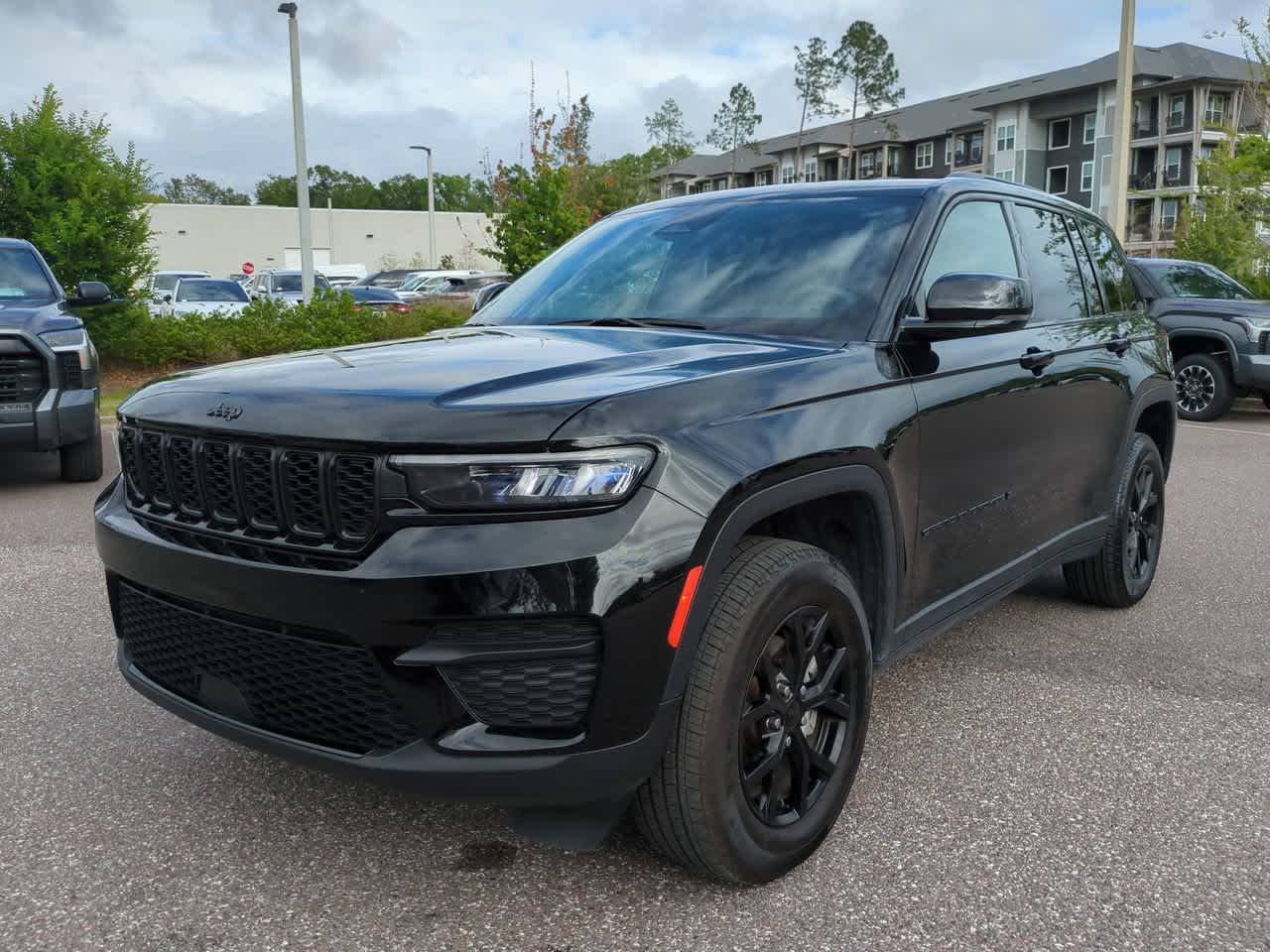 Thumbnail: 2025 Jeep Grand Cherokee - 2