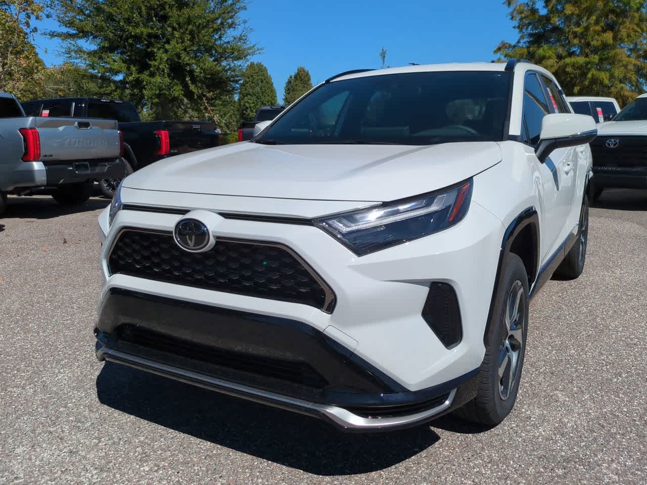 Thumbnail: 2025 Toyota RAV4 - 2