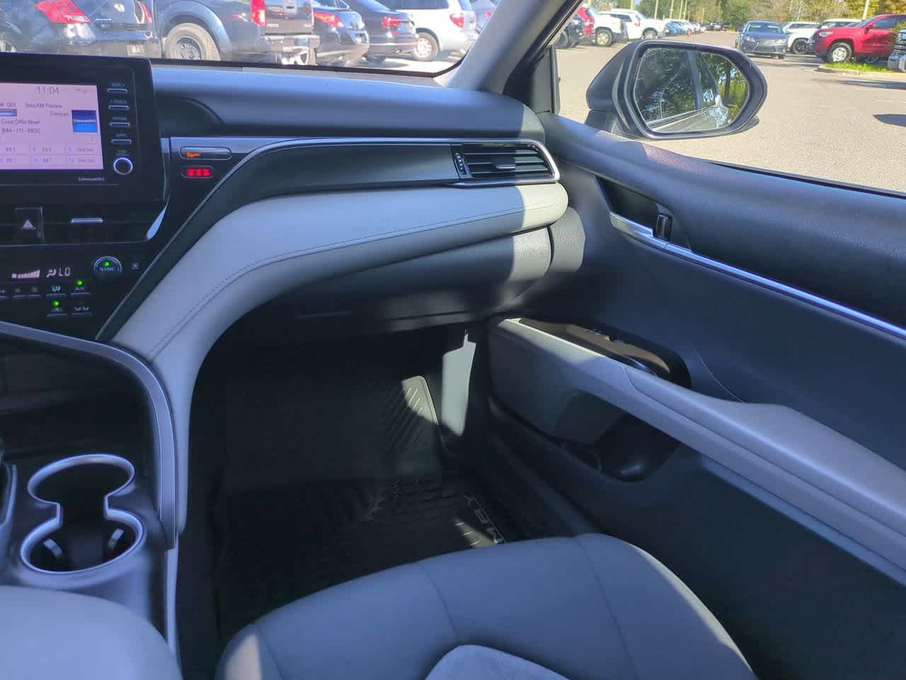 Thumbnail: 2021 Toyota Camry - 16