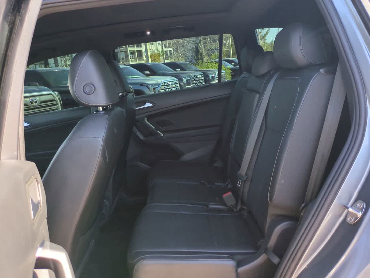 Thumbnail: 2020 Volkswagen Tiguan - 13