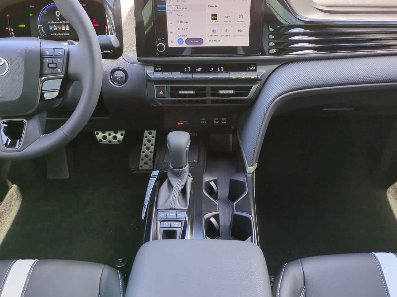 Thumbnail: 2025 Toyota Camry - 18