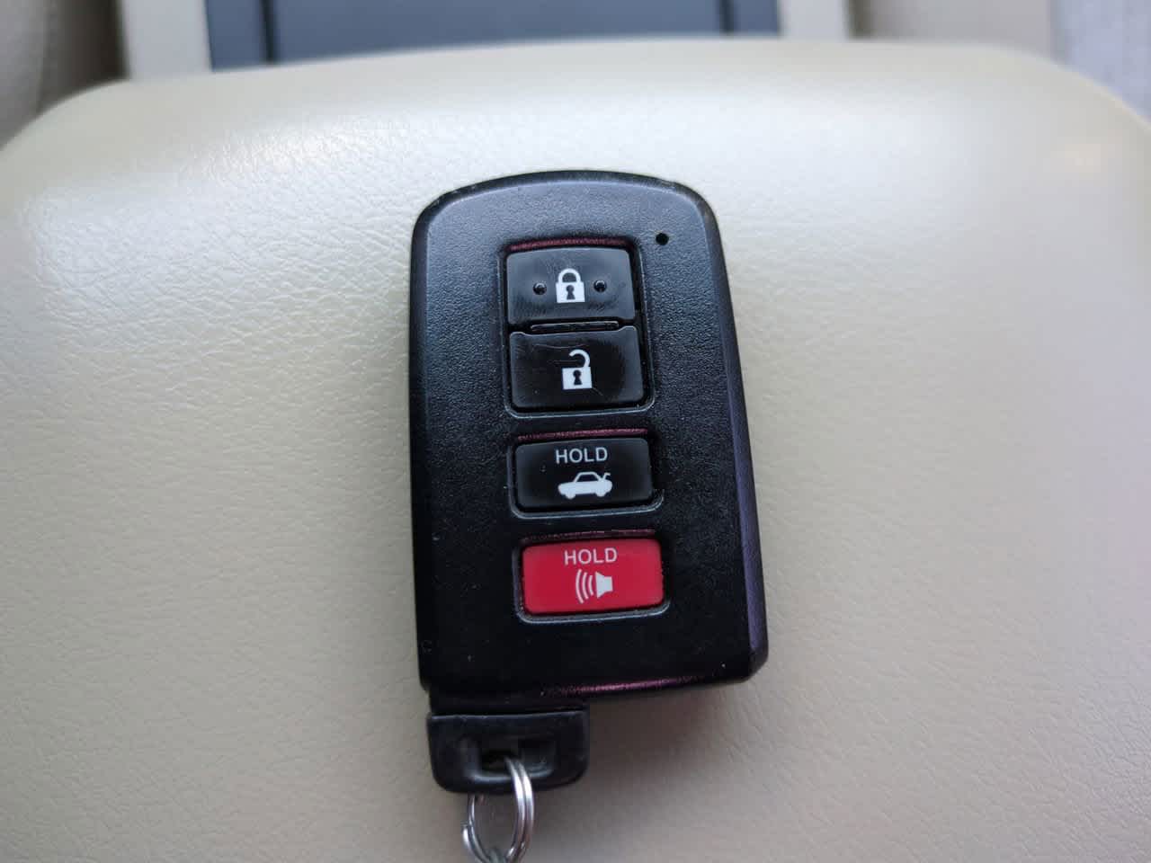 Thumbnail: 2014 Toyota Camry - 27