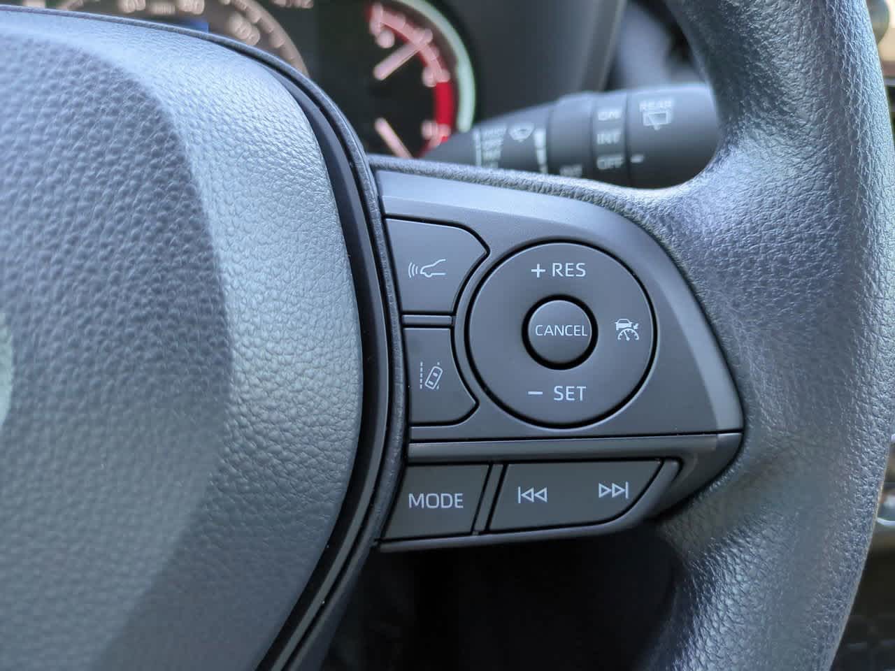 Thumbnail: 2025 Toyota RAV4 - 24