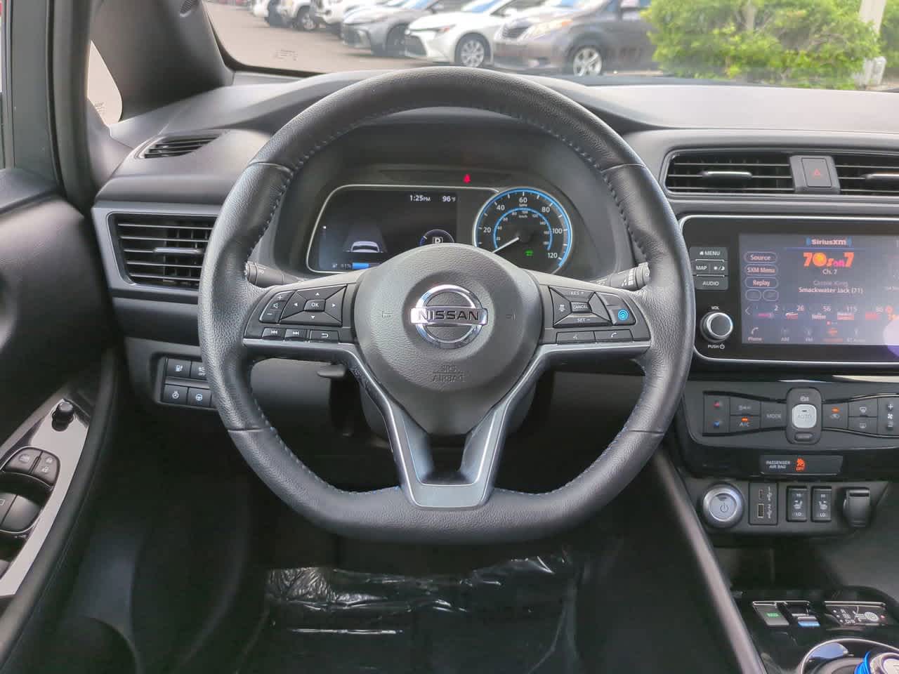 Thumbnail: 2022 Nissan Leaf - 15