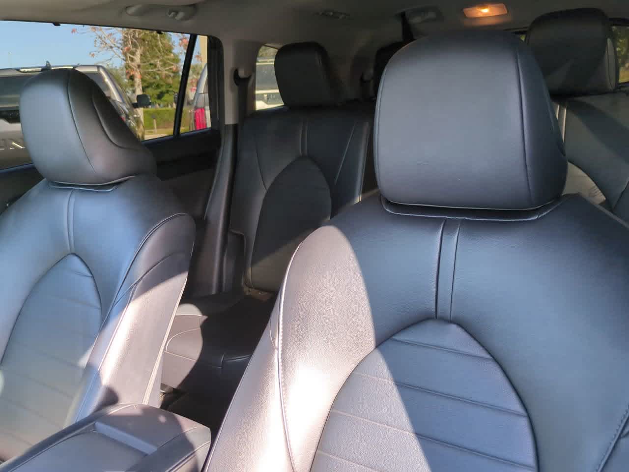 Thumbnail: 2023 Toyota Highlander - 8