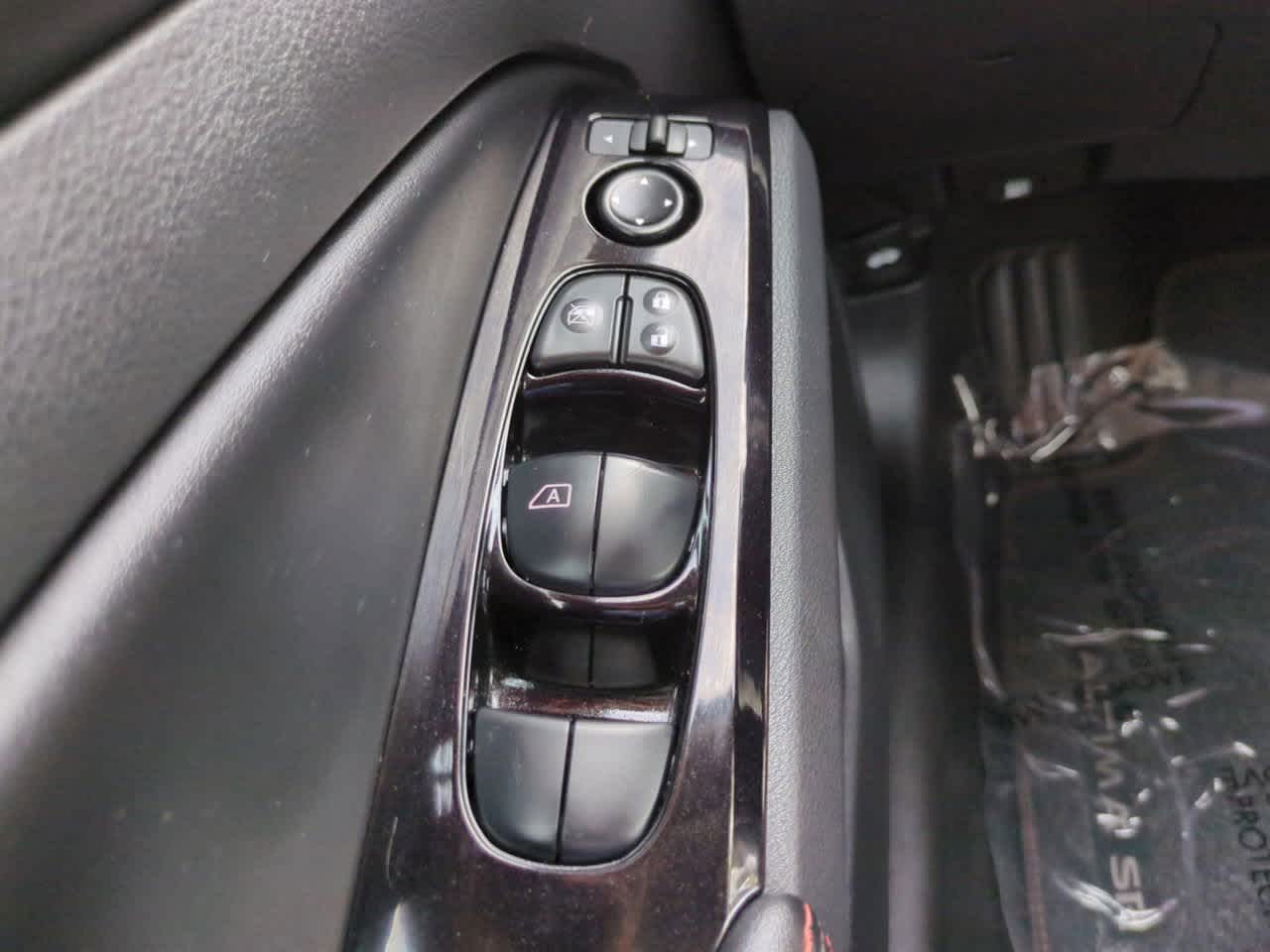 Thumbnail: 2025 Nissan Altima - 21