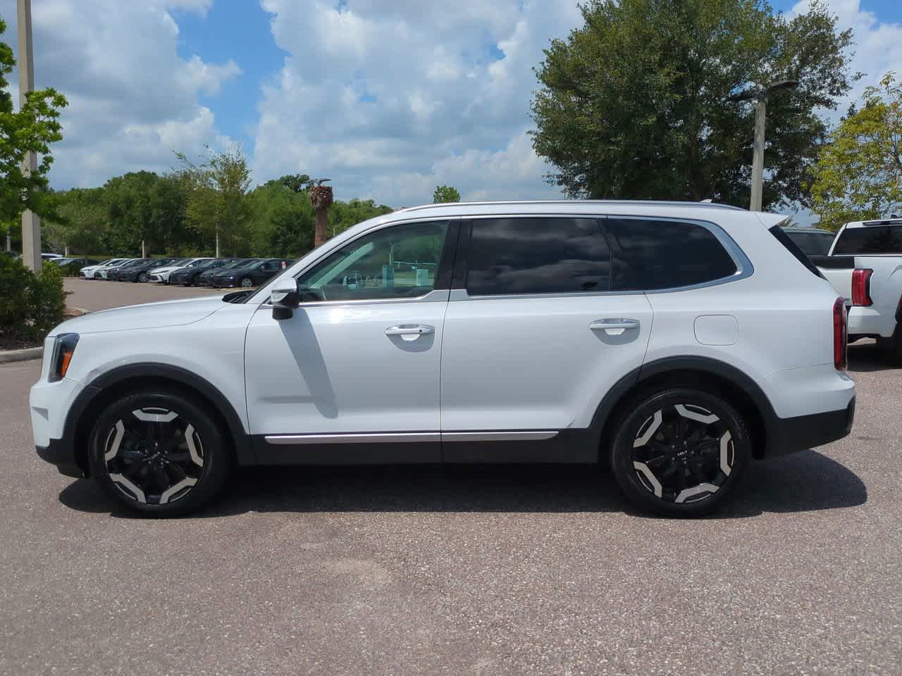 Thumbnail: 2025 Kia Telluride - 3
