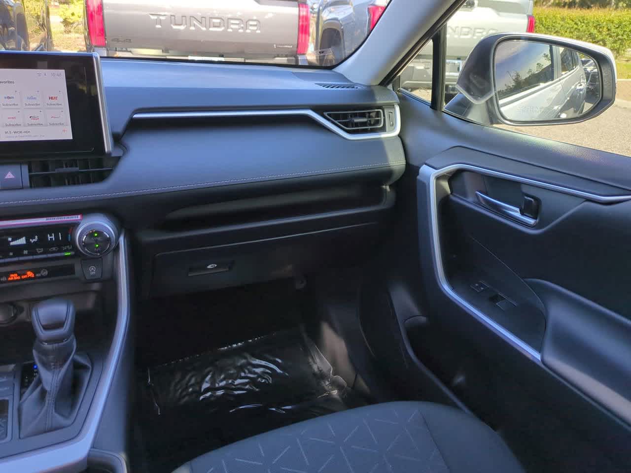 Thumbnail: 2024 Toyota RAV4 - 16