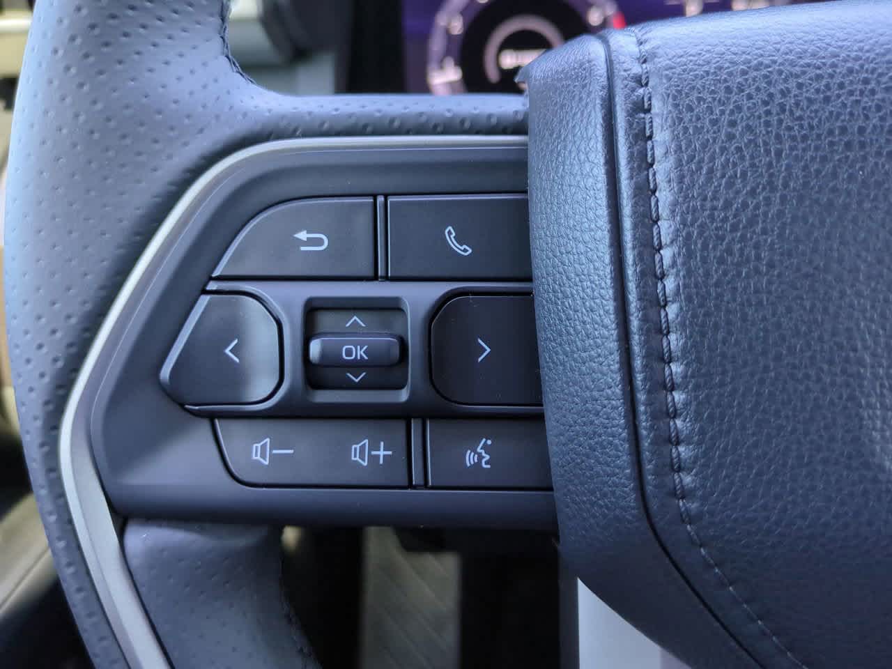 Thumbnail: 2025 Toyota 4Runner - 23