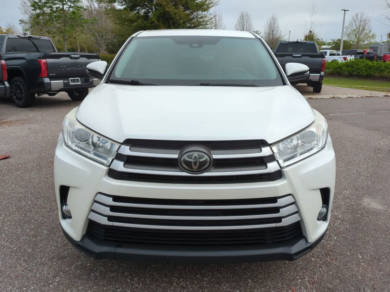 Thumbnail: 2018 Toyota Highlander - 9