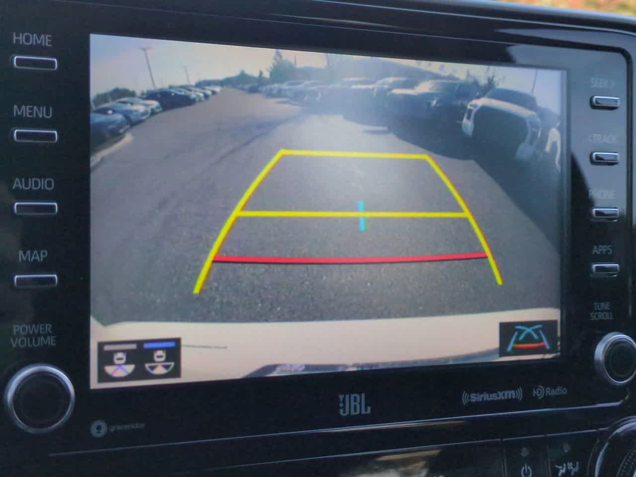 Thumbnail: 2022 Toyota Highlander - 21