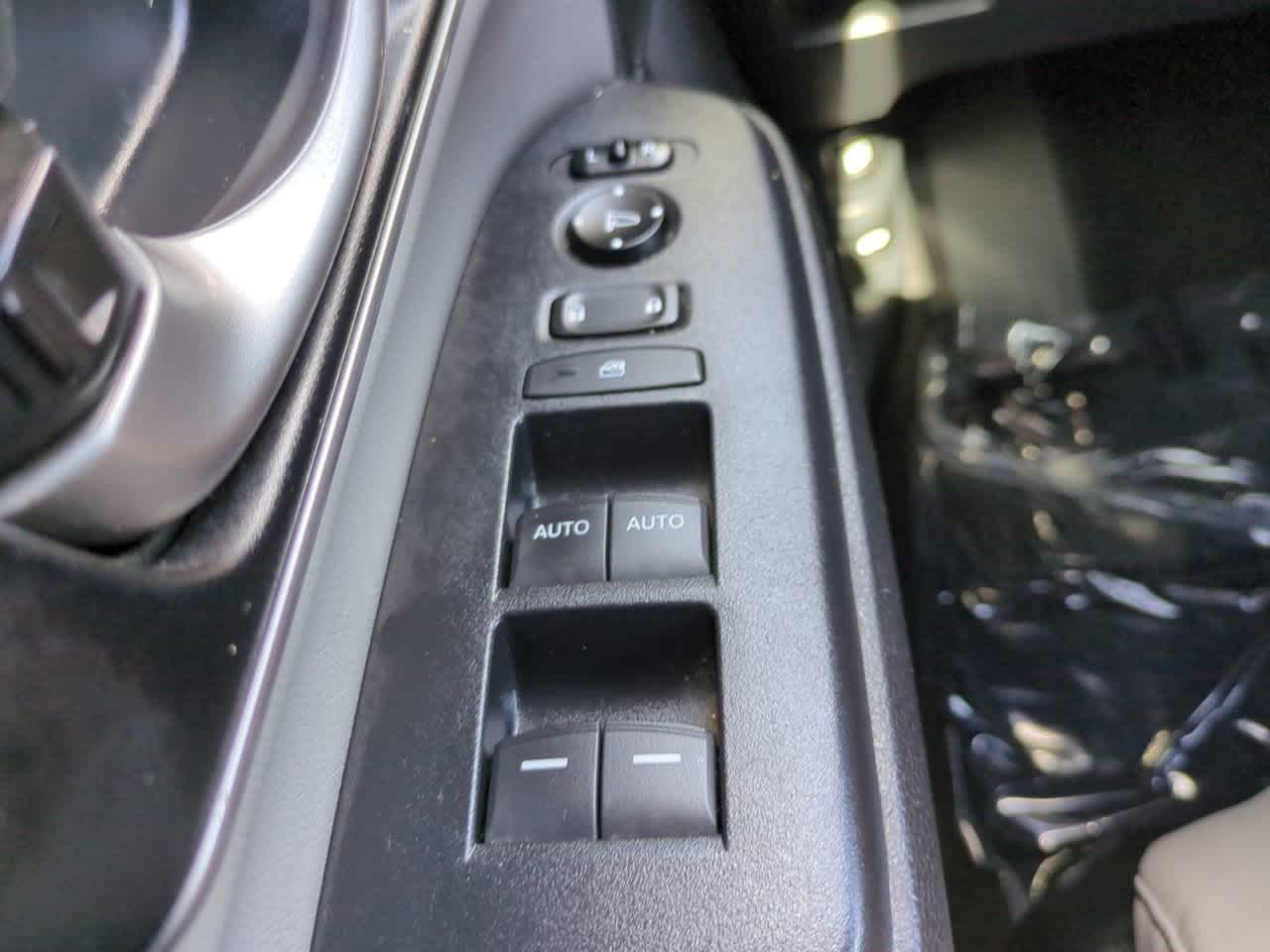 Thumbnail: 2017 Honda CR-V - 23