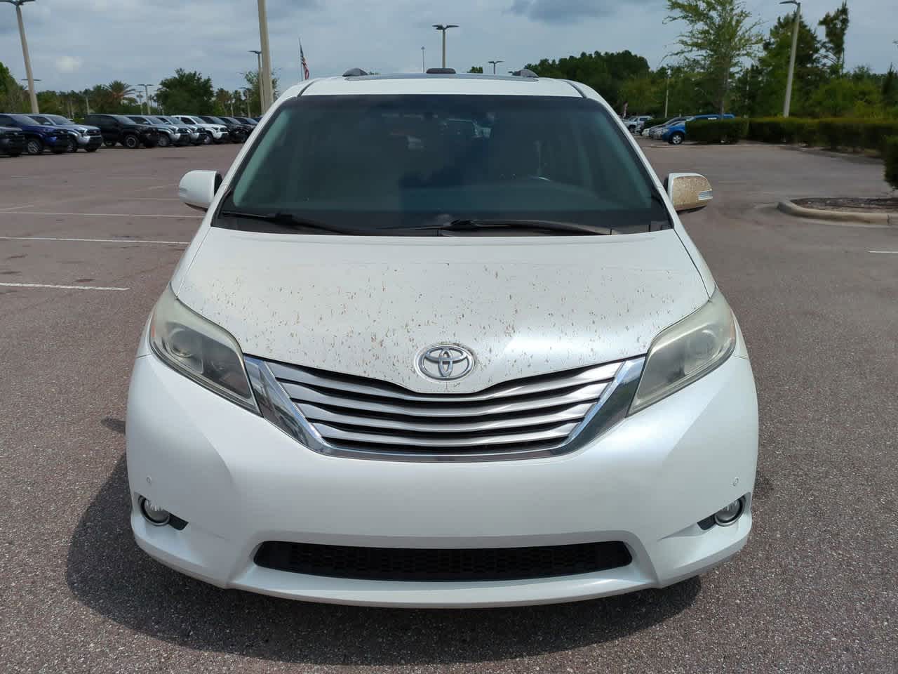 2015 Toyota Sienna Limited 9