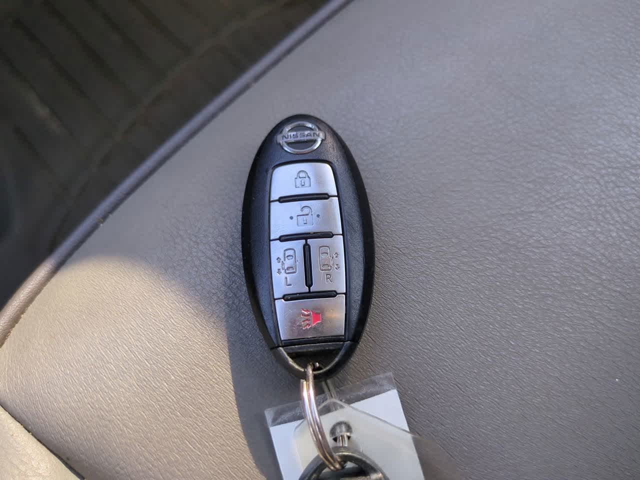 Thumbnail: 2015 Nissan Quest - 26