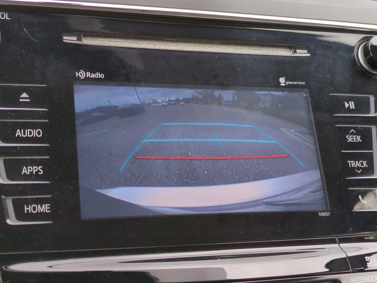Thumbnail: 2015 Toyota Prius v - 19