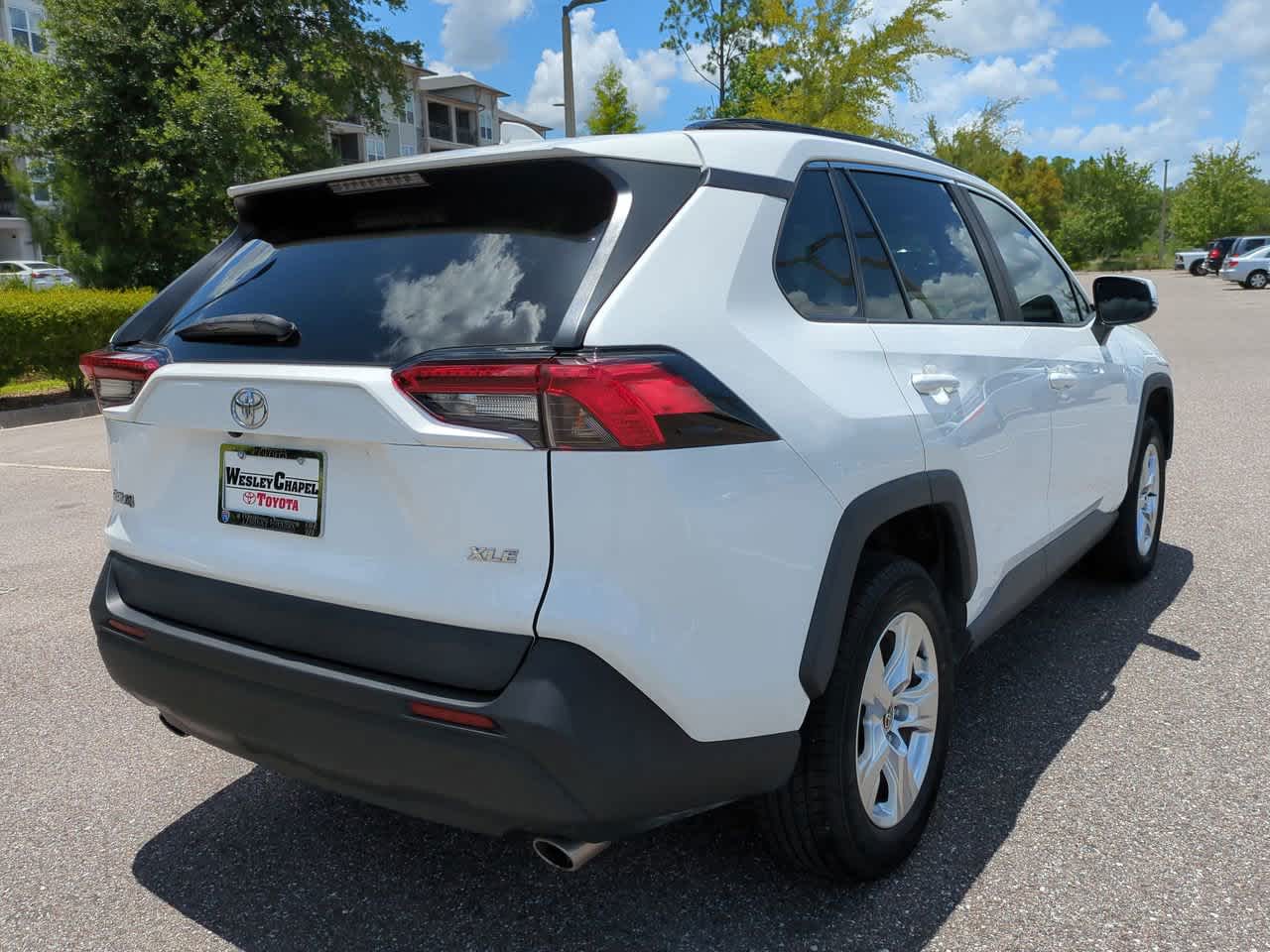 2021 Toyota RAV4 XLE 6