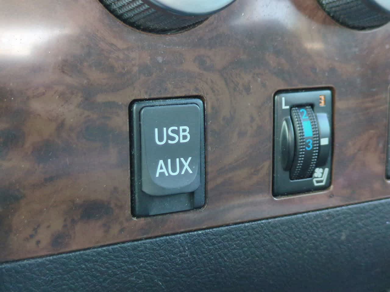 Thumbnail: 2011 Toyota Tundra - 22