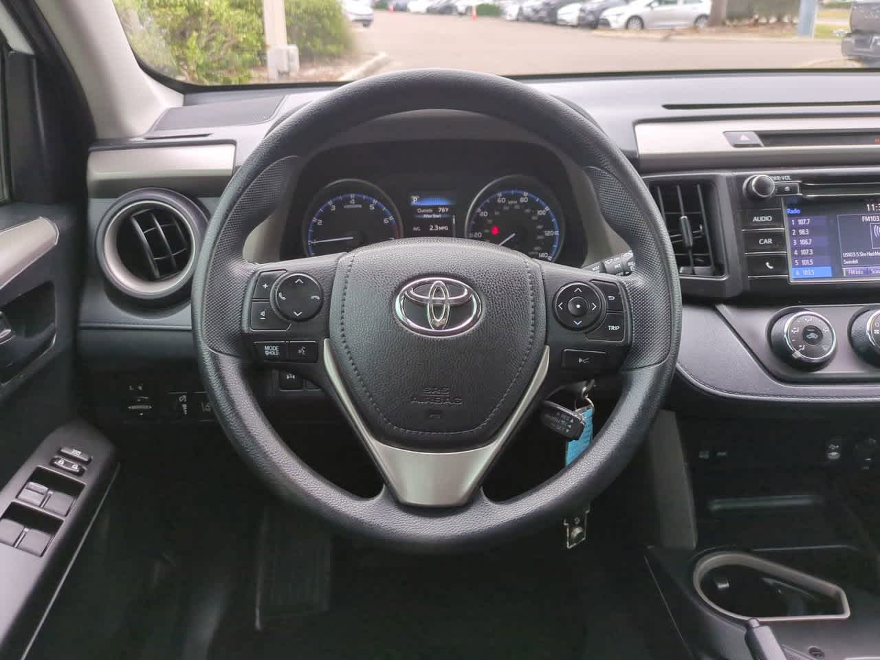 Thumbnail: 2017 Toyota RAV4 - 15