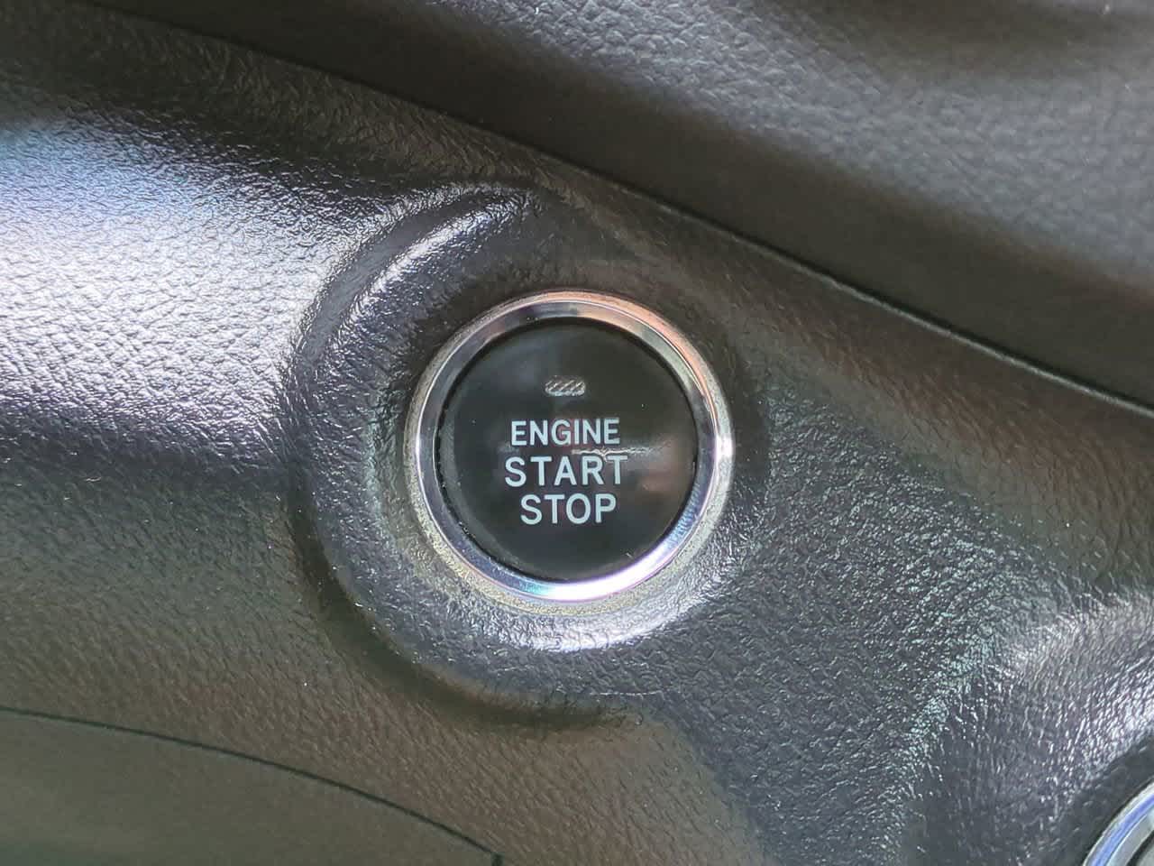 Thumbnail: 2011 Toyota Highlander - 28