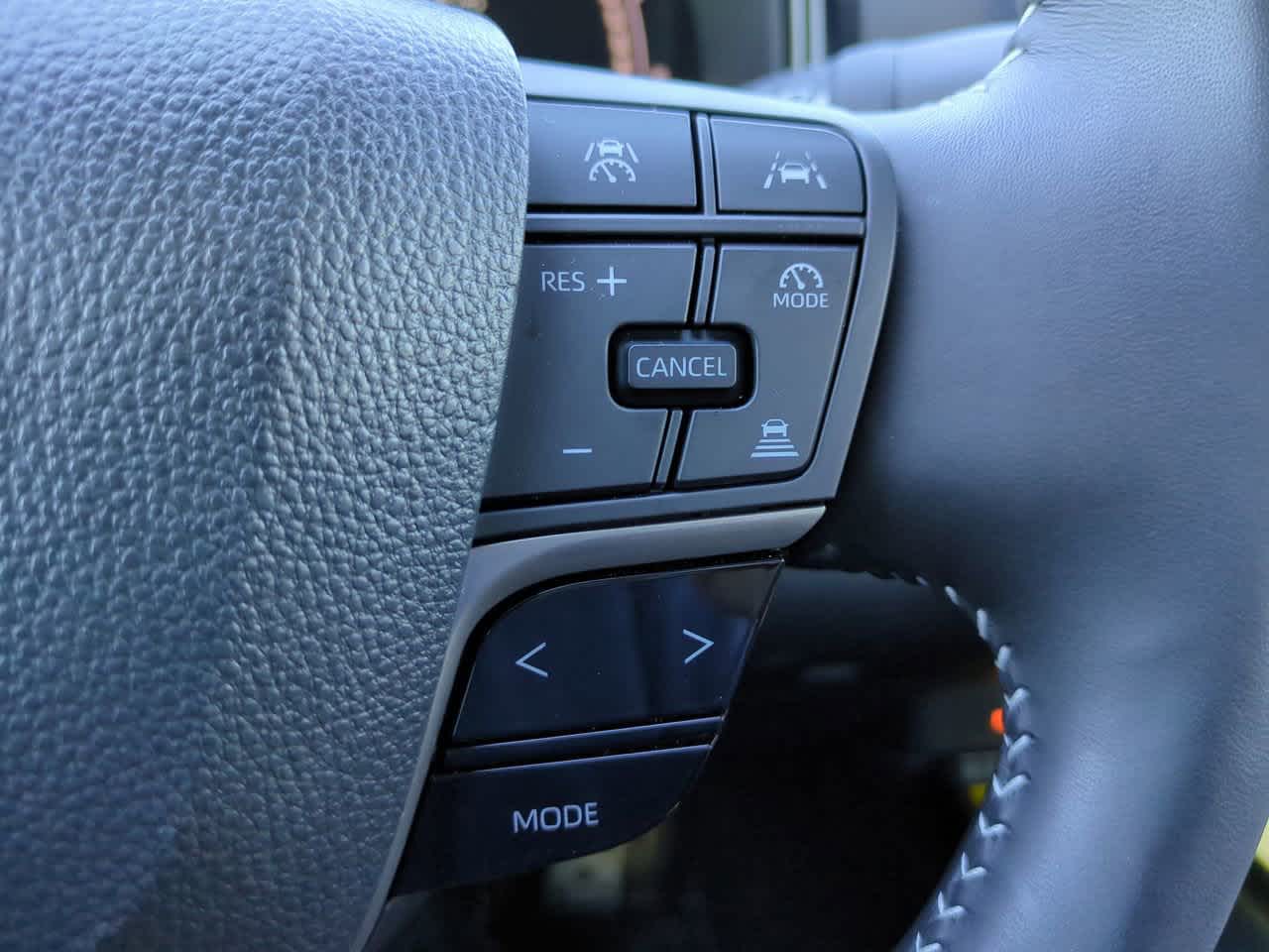 Thumbnail: 2025 Toyota Camry - 24