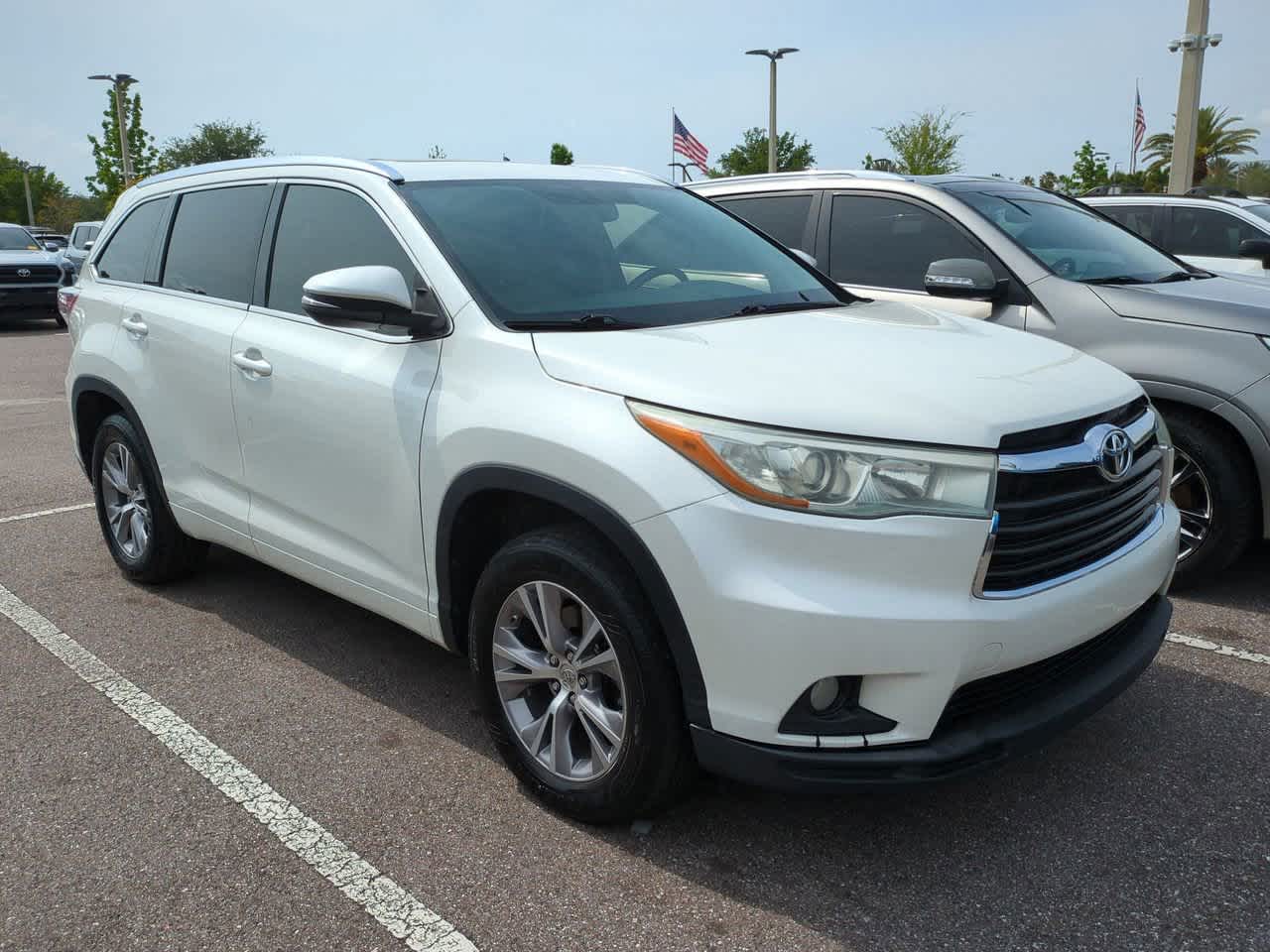Thumbnail: 2015 Toyota Highlander - 7