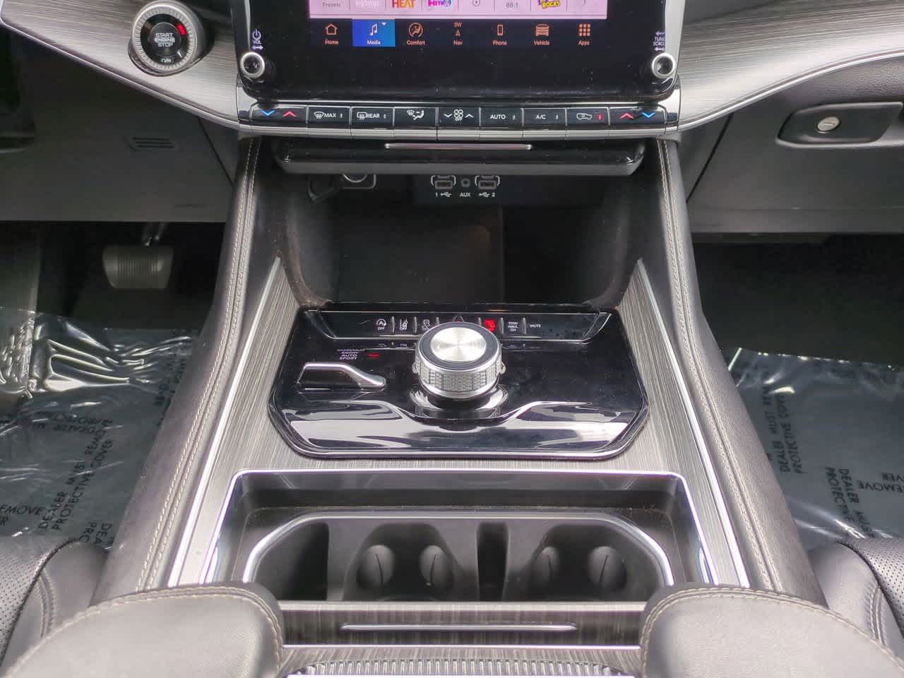 Thumbnail: 2024 Jeep Wagoneer - 19