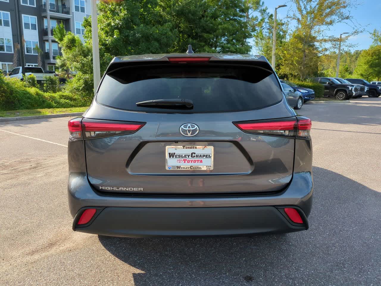 Thumbnail: 2023 Toyota Highlander - 5